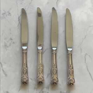 Reed & Barton Mirrorstele Silver Floral Handle Knives